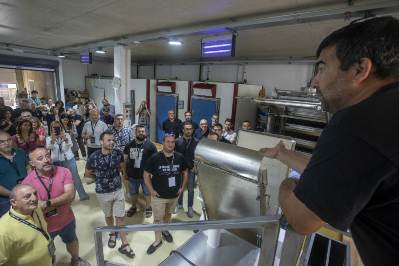 Presentació de la temporada de castells de RAC1 patrocinada pel Forn de Nulles